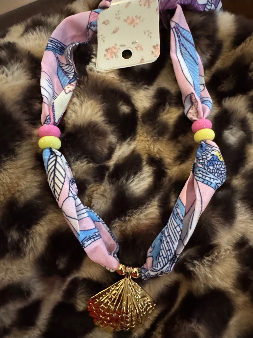 Fashion Pink & Blue Scarf Necklace with Gold Shell Pendant